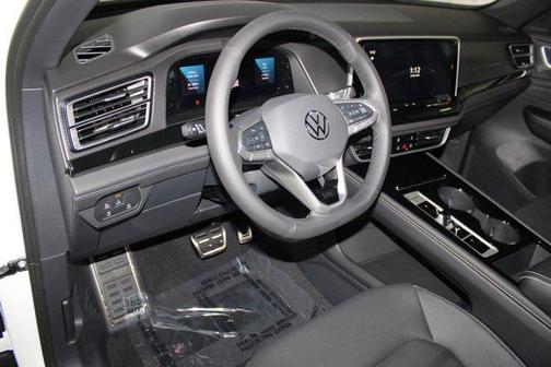 2026 Volkswagen Atlas Cross Sport 2.0T SEL