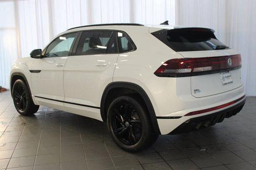 2026 Volkswagen Atlas Cross Sport 2.0T SEL