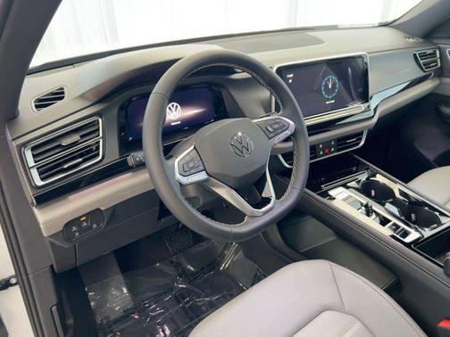 2026 Volkswagen Atlas Cross Sport 2.0T SEL