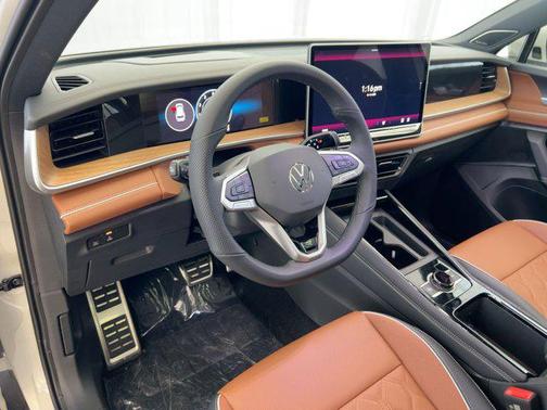 2026 Volkswagen Tiguan 2.0T SEL R-Line 4MOTION