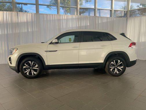 2026 Volkswagen Atlas Cross Sport 2.0T SE