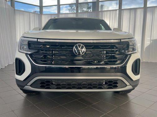 2026 Volkswagen Atlas Cross Sport 2.0T SE