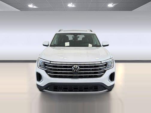 opal white pearl 2026 Volkswagen Atlas 2.0T SE w/Technology