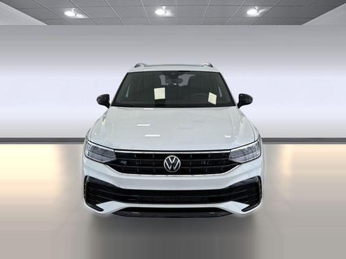 Opal White Pearl 2023 Volkswagen Tiguan 2.0T SE R-Line Black