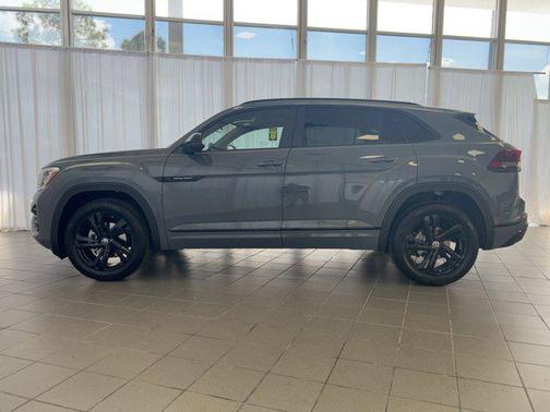 2026 Volkswagen Atlas Cross Sport 2.0T SEL