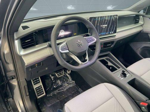 2026 Volkswagen Tiguan 2.0T SE R-Line Black 4MOTION