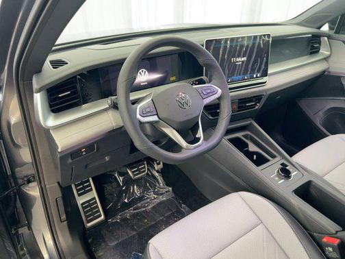 2026 Volkswagen Tiguan 2.0T SE R-Line Black 4MOTION