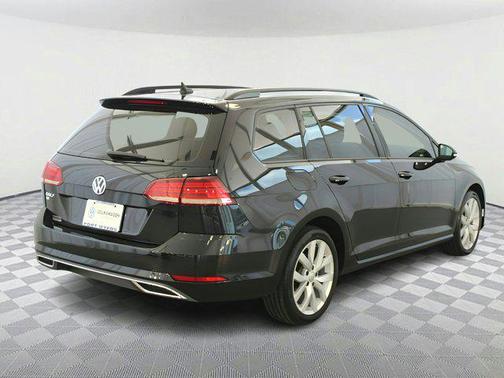 2019 Volkswagen Golf SportWagen TSI SE