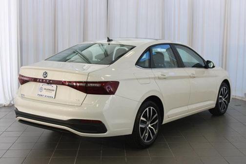 2025 Volkswagen Jetta 1.4T SE