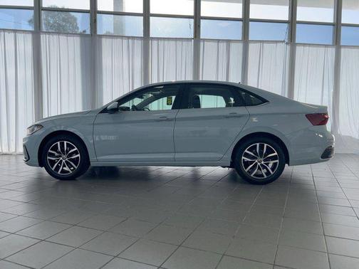 2026 Volkswagen Jetta 1.4T SE