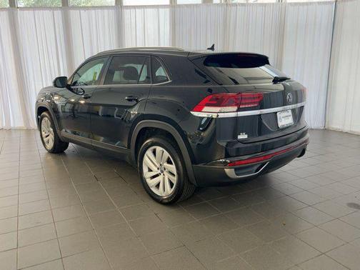 2021 Volkswagen Atlas Cross Sport 2.0T SE w/Technology 4MOTION