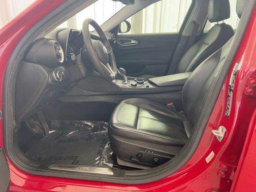 2019 Alfa Romeo Giulia Base