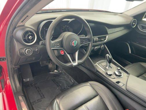 2019 Alfa Romeo Giulia Base