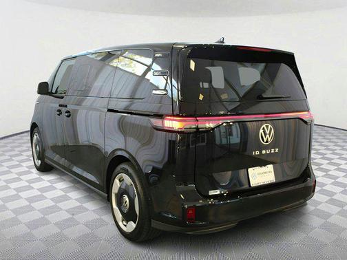 2025 Volkswagen ID. Buzz Pro S