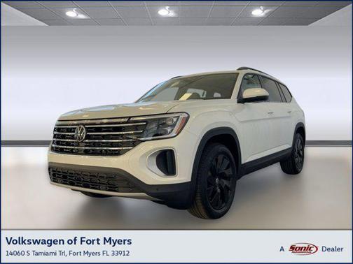 Opal White Pearl 2026 Volkswagen Atlas 2.0T SE w/Technology