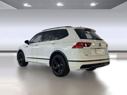 Opal White Pearl 2023 Volkswagen Tiguan 2.0T SE R-Line Black
