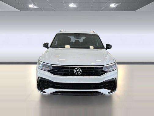 Opal White Pearl 2023 Volkswagen Tiguan 2.0T SE R-Line Black