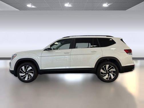 opal white pearl 2026 Volkswagen Atlas 2.0T SE w/Technology