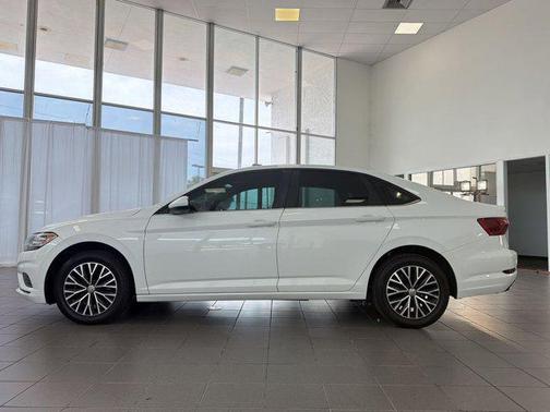 Pure White 2020 Volkswagen Jetta 1.4T SE