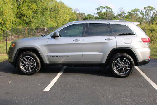 2019 Jeep Grand Cherokee Laredo