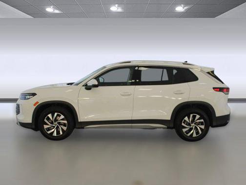 Pure White exterior 2026 Volkswagen Tiguan 2.0T S