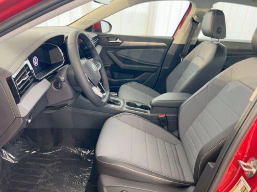 2026 Volkswagen Jetta 1.4T SE