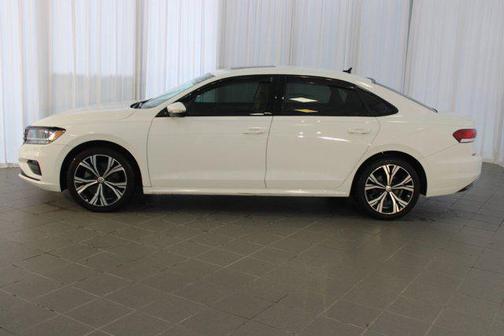 2022 Volkswagen Passat 2.0T SE