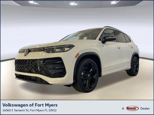 2026 Volkswagen Tiguan 2.0T SE R-Line Black