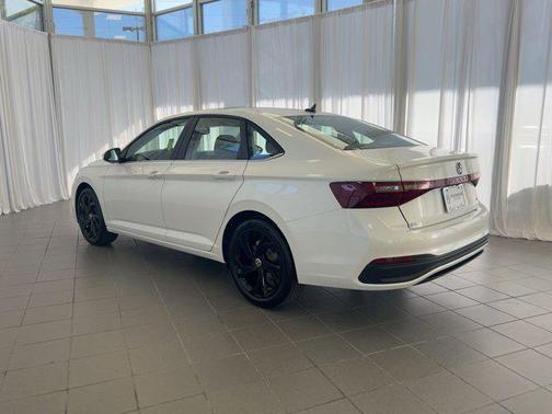 2026 Volkswagen Jetta 1.4T SE