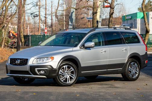 2015 Volvo XC70 T5 Premier Plus
