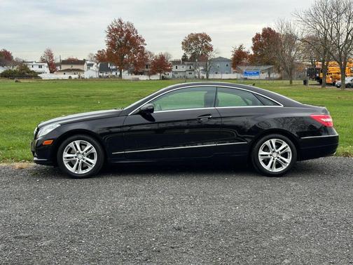 2010 Mercedes-Benz E-Class E 350 Coupe 2D