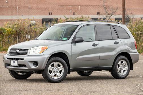 2004 Toyota RAV4 Base