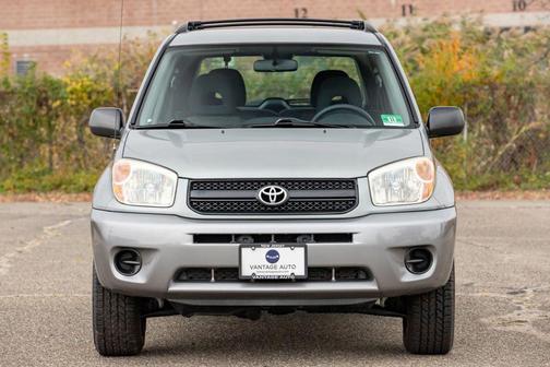 2004 Toyota RAV4 Base