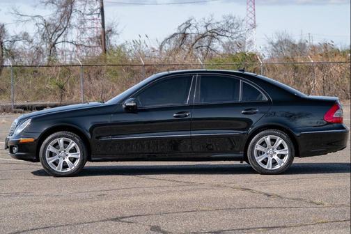 2009 Mercedes-Benz E-Class 4MATIC