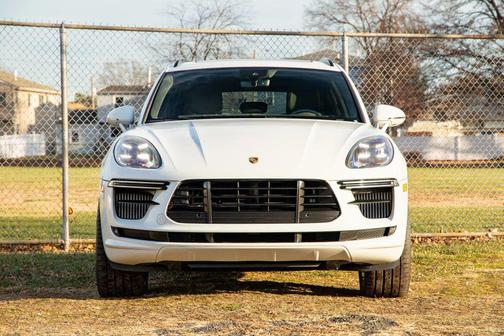 2020 Porsche Macan Turbo