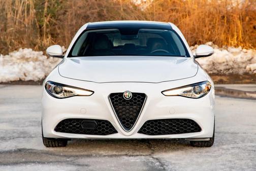 2017 Alfa Romeo Giulia Base