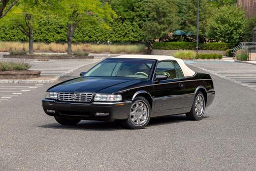 1996 Cadillac Eldorado Standard