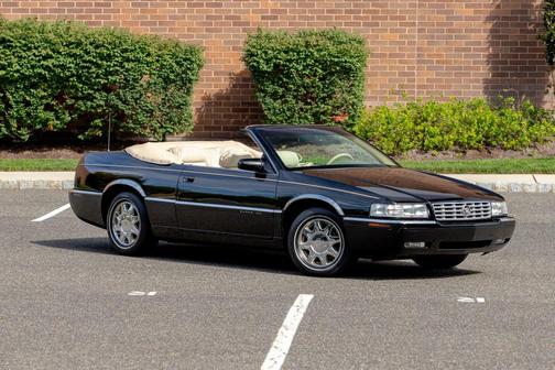 1996 Cadillac Eldorado Standard