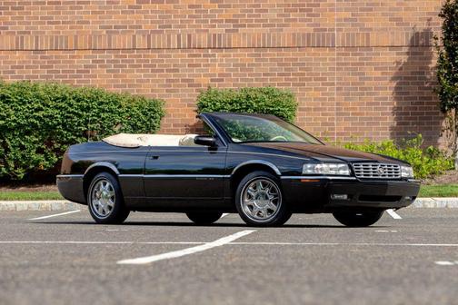 1996 Cadillac Eldorado Standard