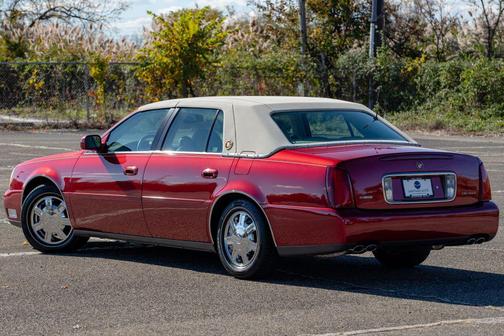 2004 Cadillac DeVille Base