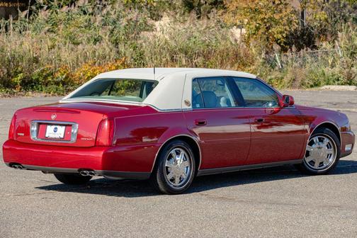 2004 Cadillac DeVille Base