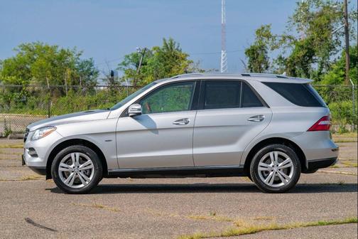 2012 Mercedes-Benz M-Class 4MATIC