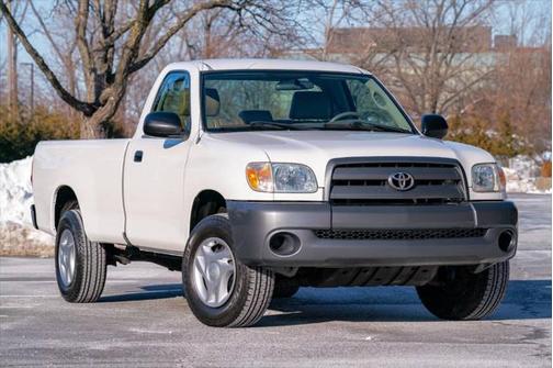 2005 Toyota Tundra Base