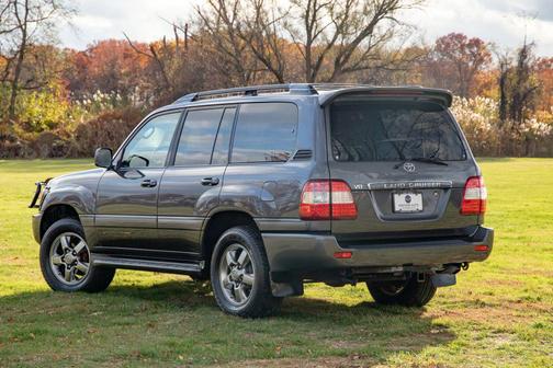 2007 Toyota Land Cruiser Base