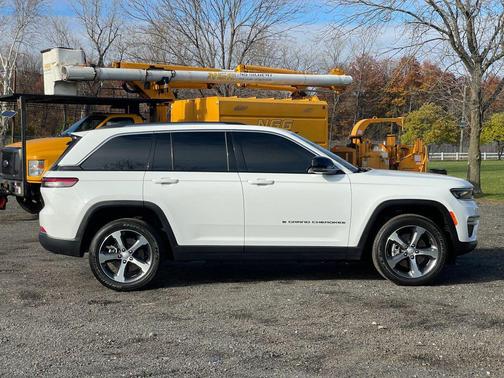 2023 Jeep Grand Cherokee 4xe Base