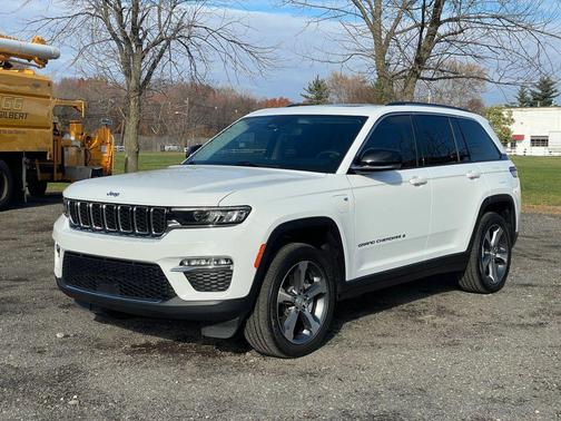 2023 Jeep Grand Cherokee 4xe Base