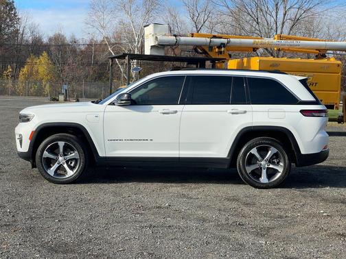 2023 Jeep Grand Cherokee 4xe Base