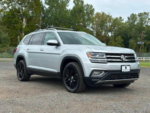 2018 Volkswagen Atlas 3.6L SEL Premium
