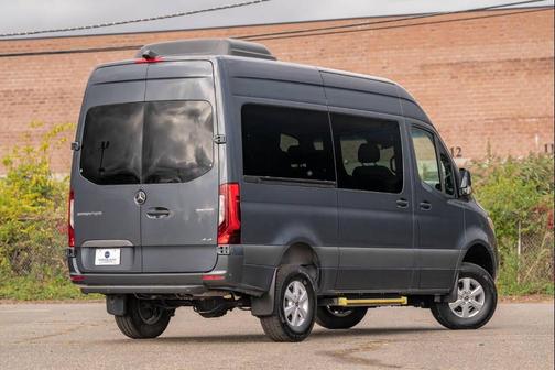2022 Mercedes-Benz Sprinter 2500 Standard Roof