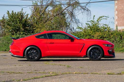 2020 Ford Shelby GT350 Base
